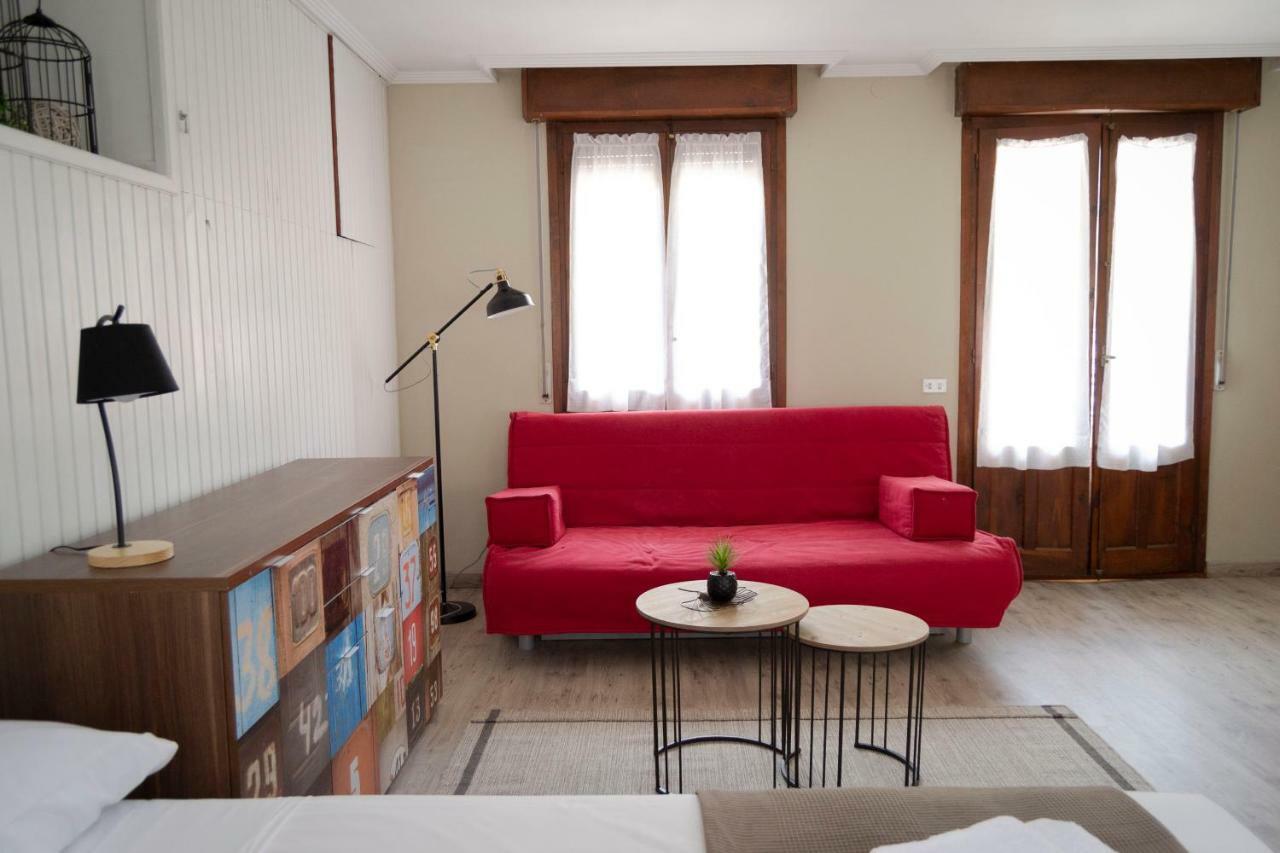 Tres Puentes Anguiano Apartamentos Y Hostal 외부 사진