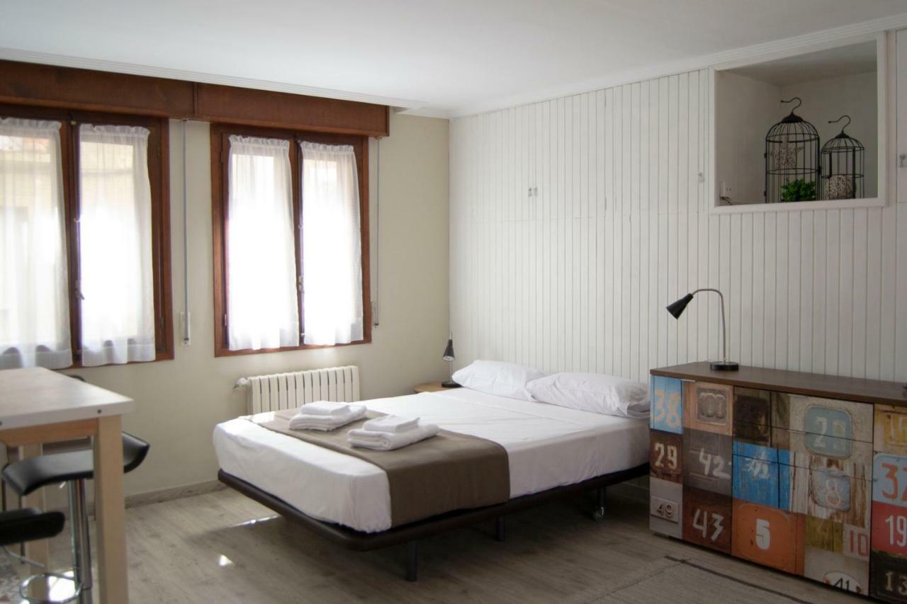 Tres Puentes Anguiano Apartamentos Y Hostal 외부 사진