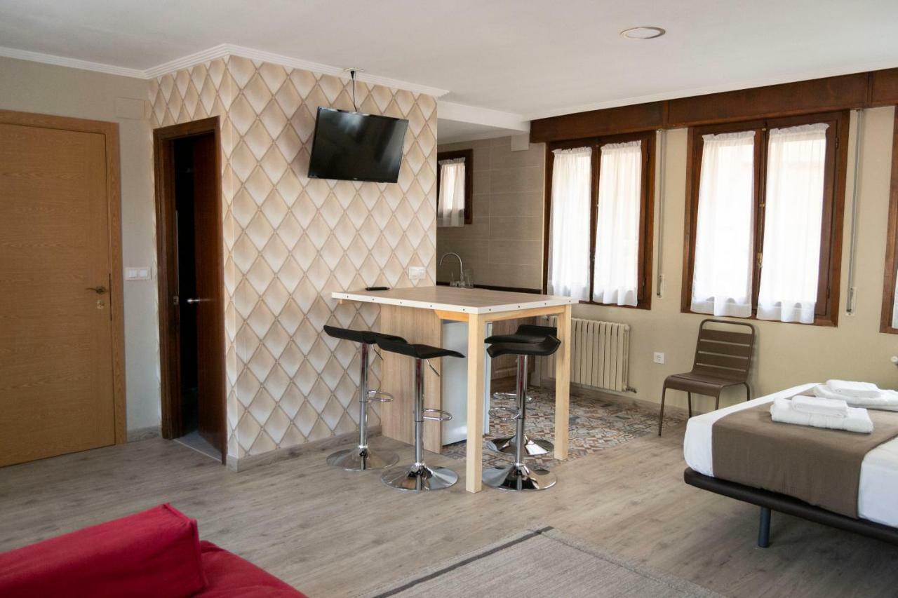 Tres Puentes Anguiano Apartamentos Y Hostal 외부 사진