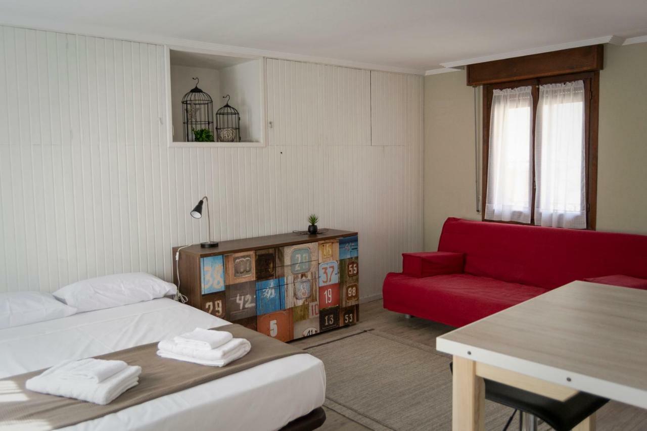 Tres Puentes Anguiano Apartamentos Y Hostal 외부 사진