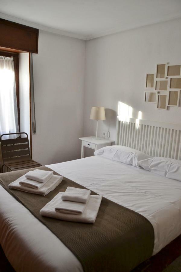 Tres Puentes Anguiano Apartamentos Y Hostal 외부 사진