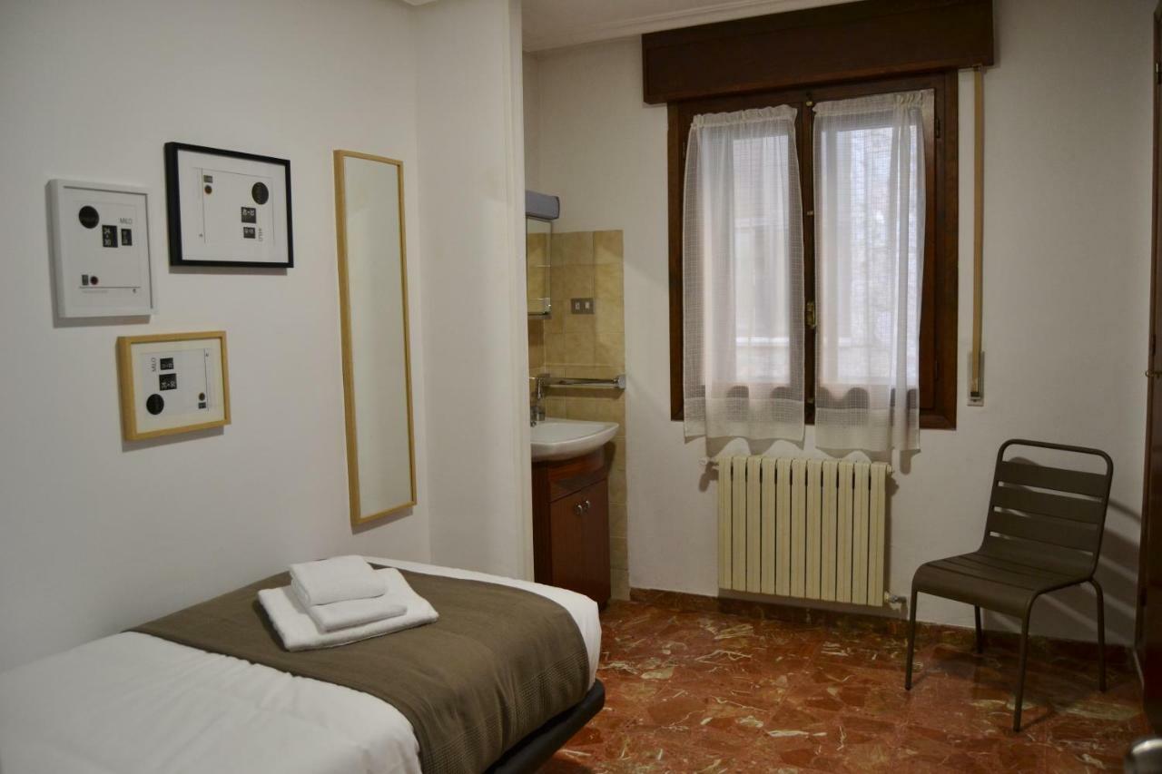 Tres Puentes Anguiano Apartamentos Y Hostal 외부 사진
